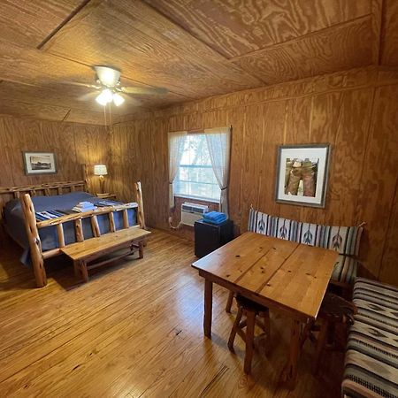 TarpleyWest 1077 Guest Ranch - Retreat住宿加早餐旅馆 外观 照片